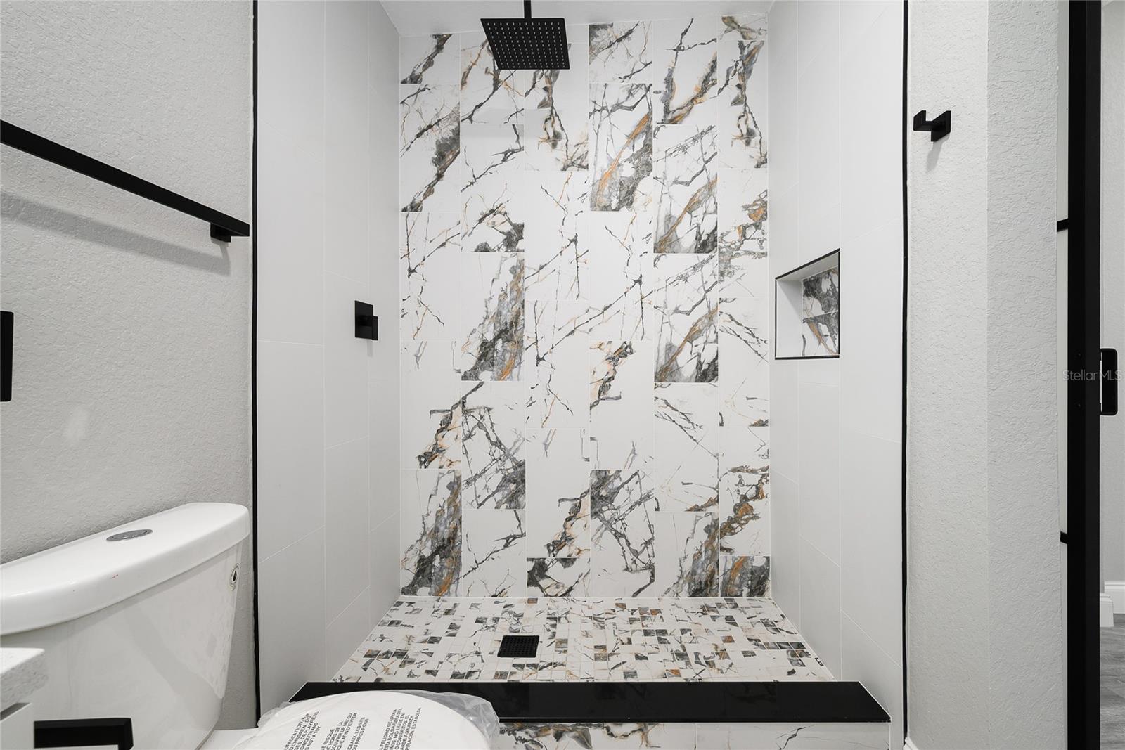 Image 16 of 31 For 2410 11th Street