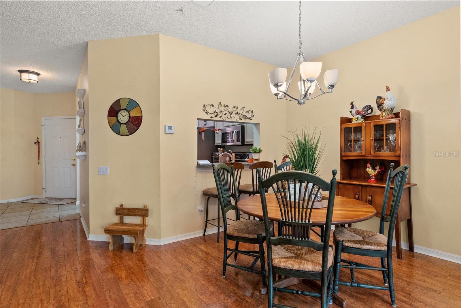 Image 5 of 26 For 6142 Sunnyvale Drive Ge