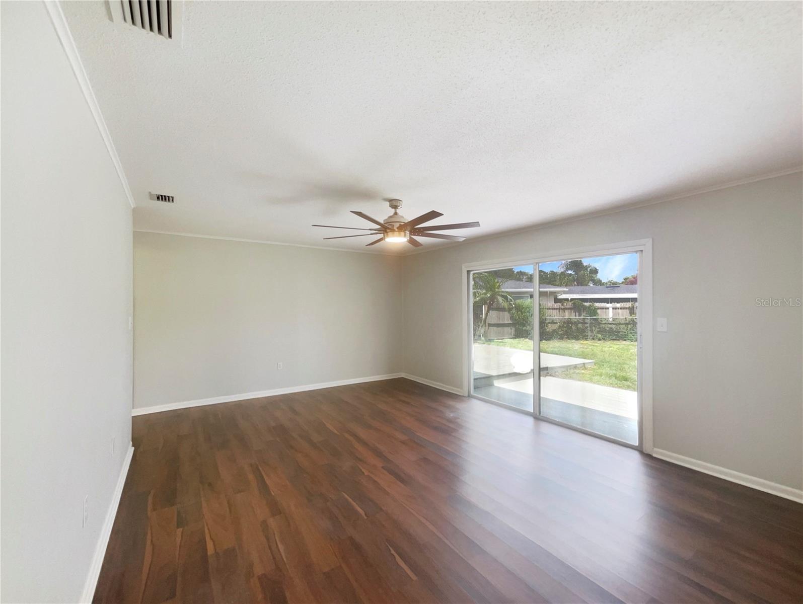 Image 11 of 23 For 1215 Merlyn Street