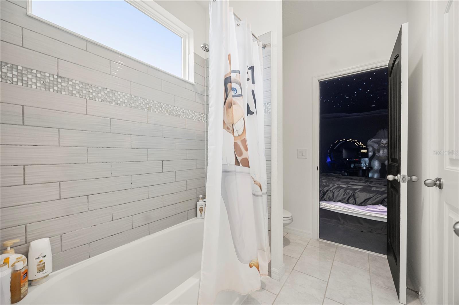Image 39 of 63 For 9567 Meadow Hunt Way