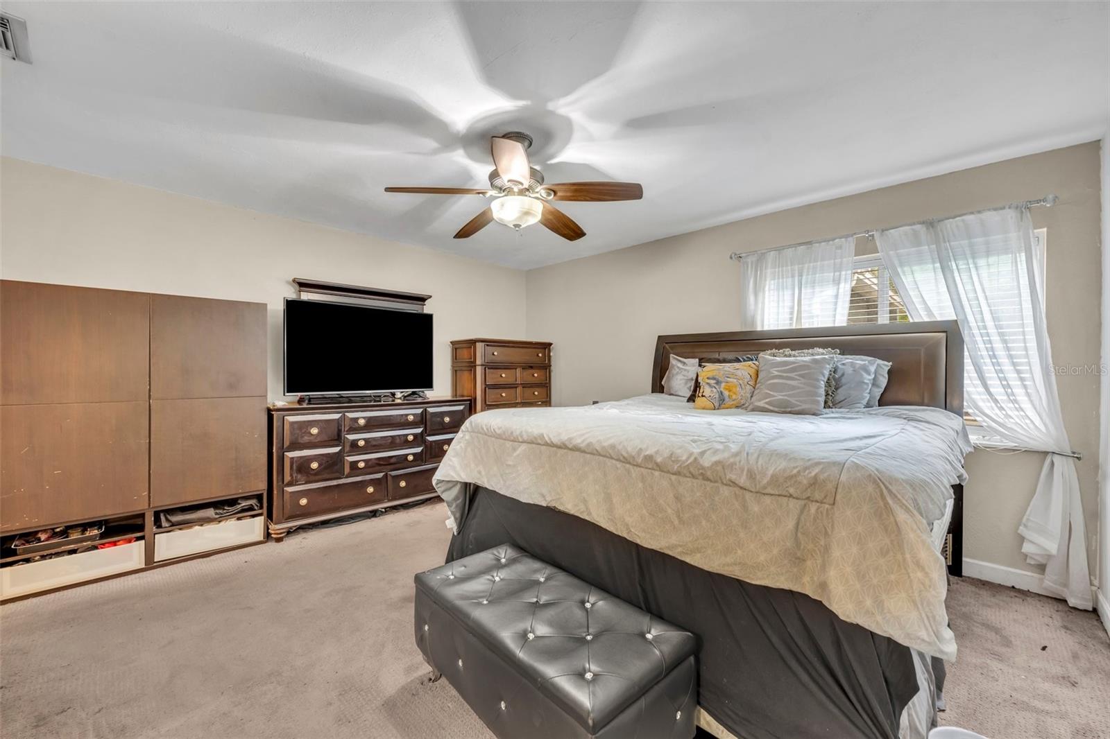 Image 12 of 23 For 7252 Harbor Heights Circle