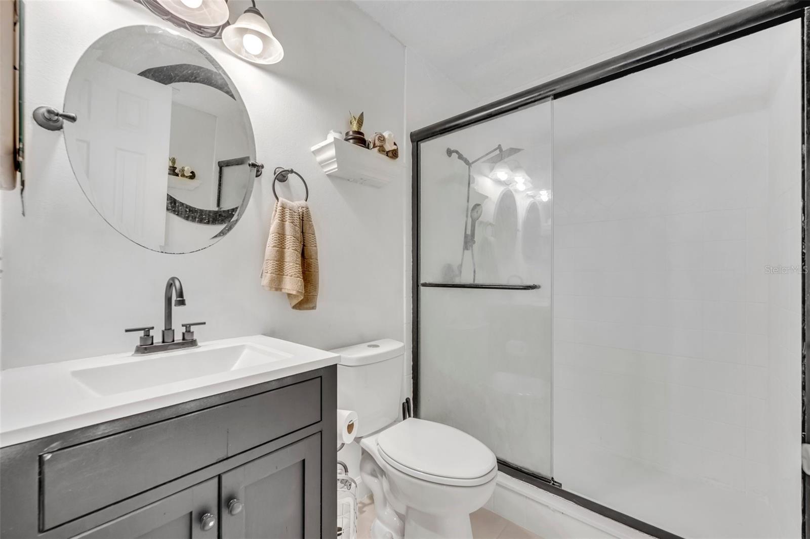 Image 16 of 23 For 7252 Harbor Heights Circle