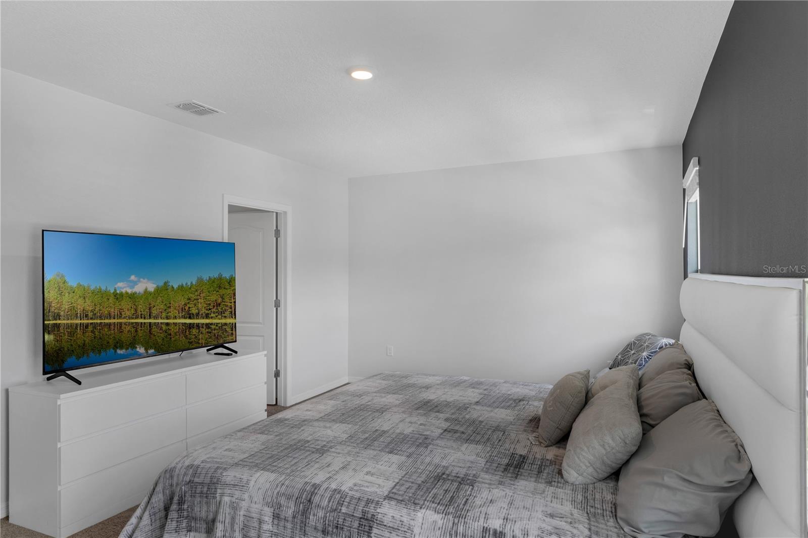Image 32 of 41 For 1296 Berry Lane