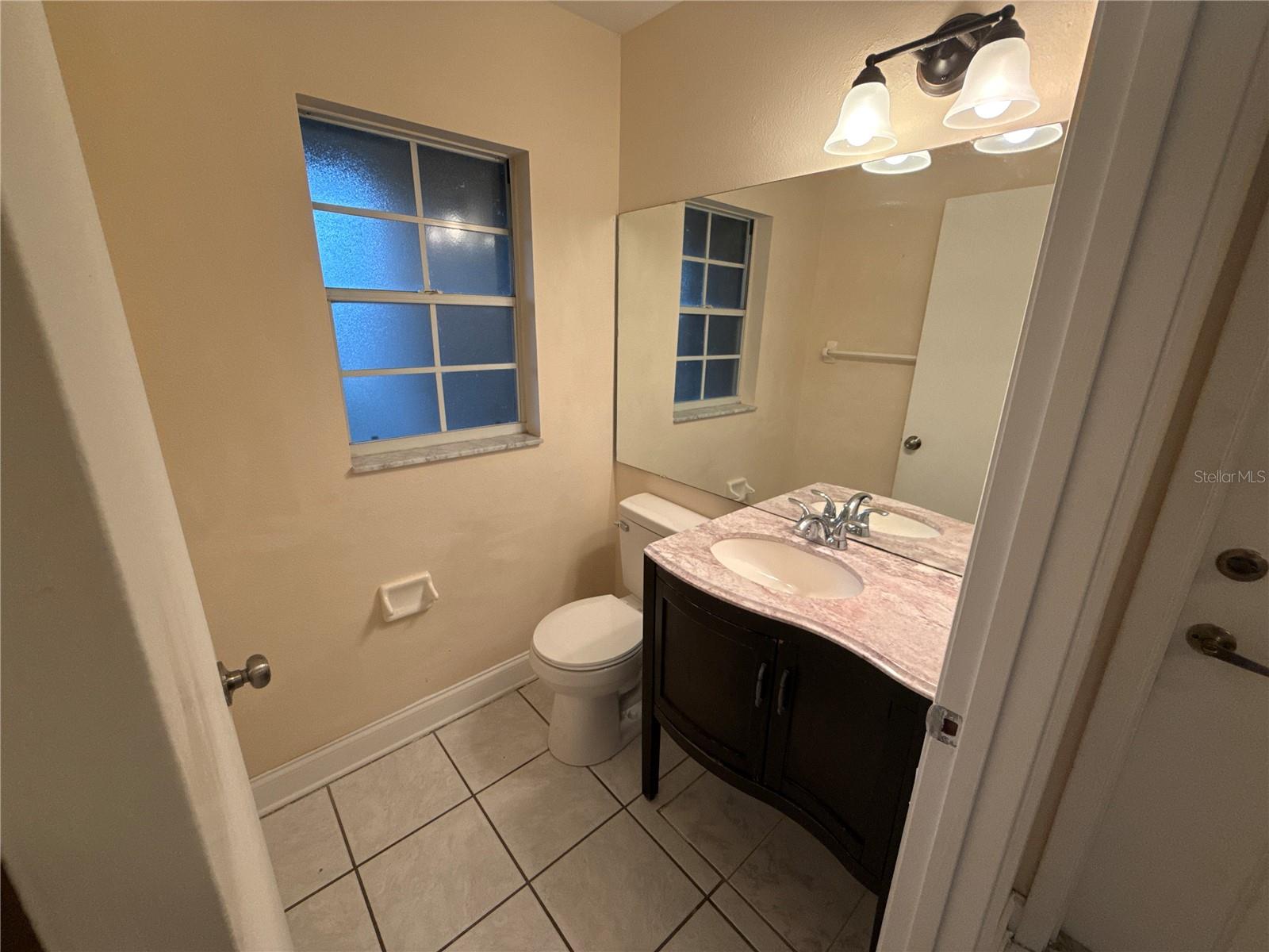 Image 10 of 28 For 605 Brightview Drive