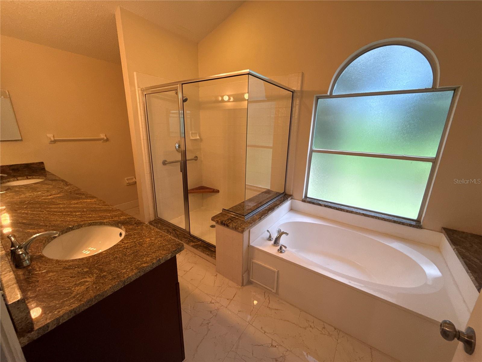 Image 22 of 28 For 605 Brightview Drive