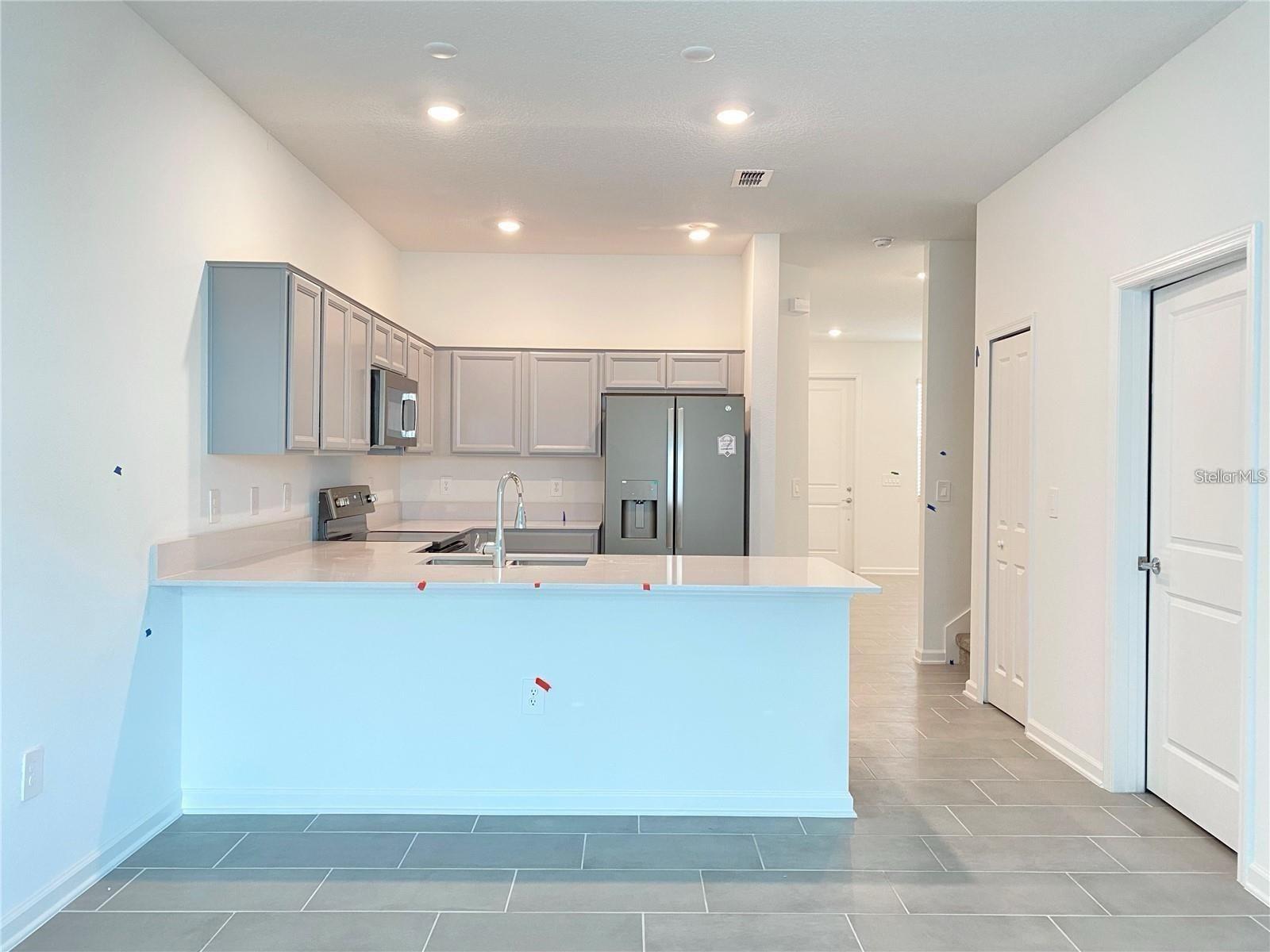 Image 3 of 20 For 7637 Danube Road
