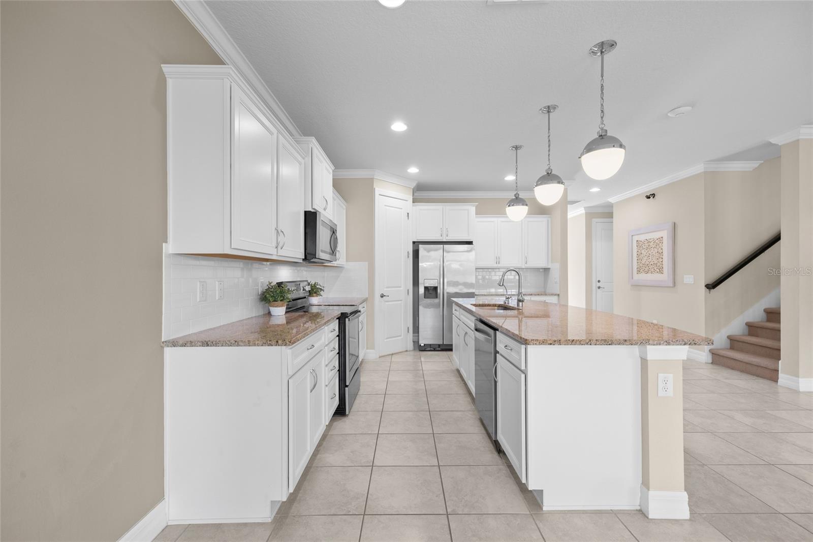 Image 19 of 62 For 2880 Lake Pointe Drive