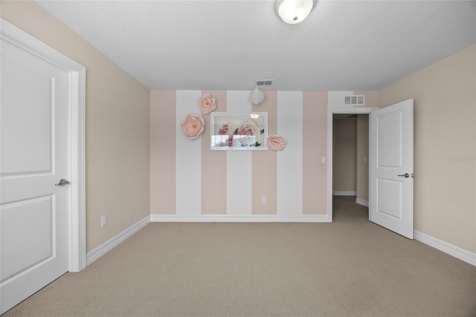 Image 39 of 62 For 2880 Lake Pointe Drive