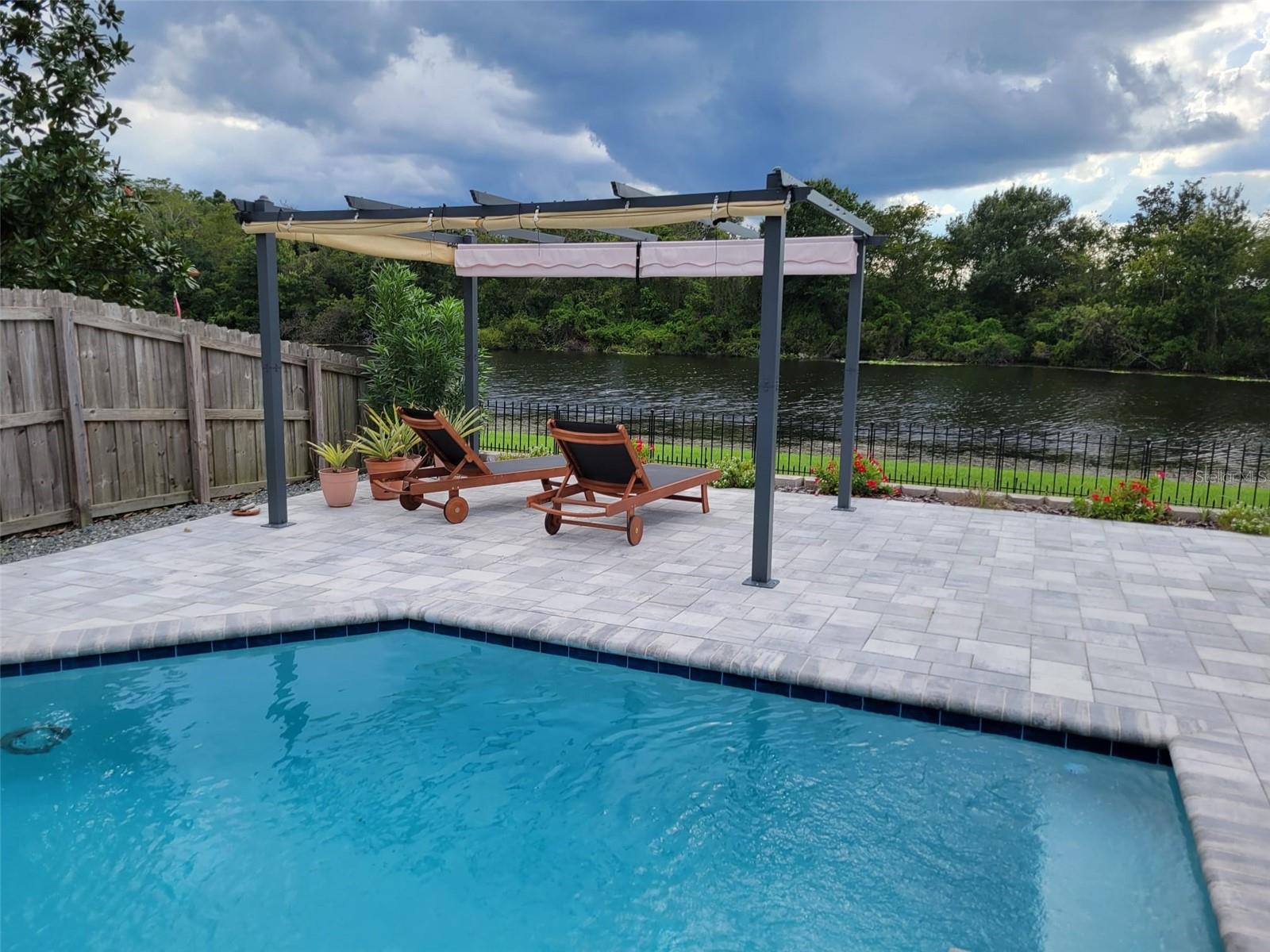 Image 4 of 23 For 1632 Slash Pine Place