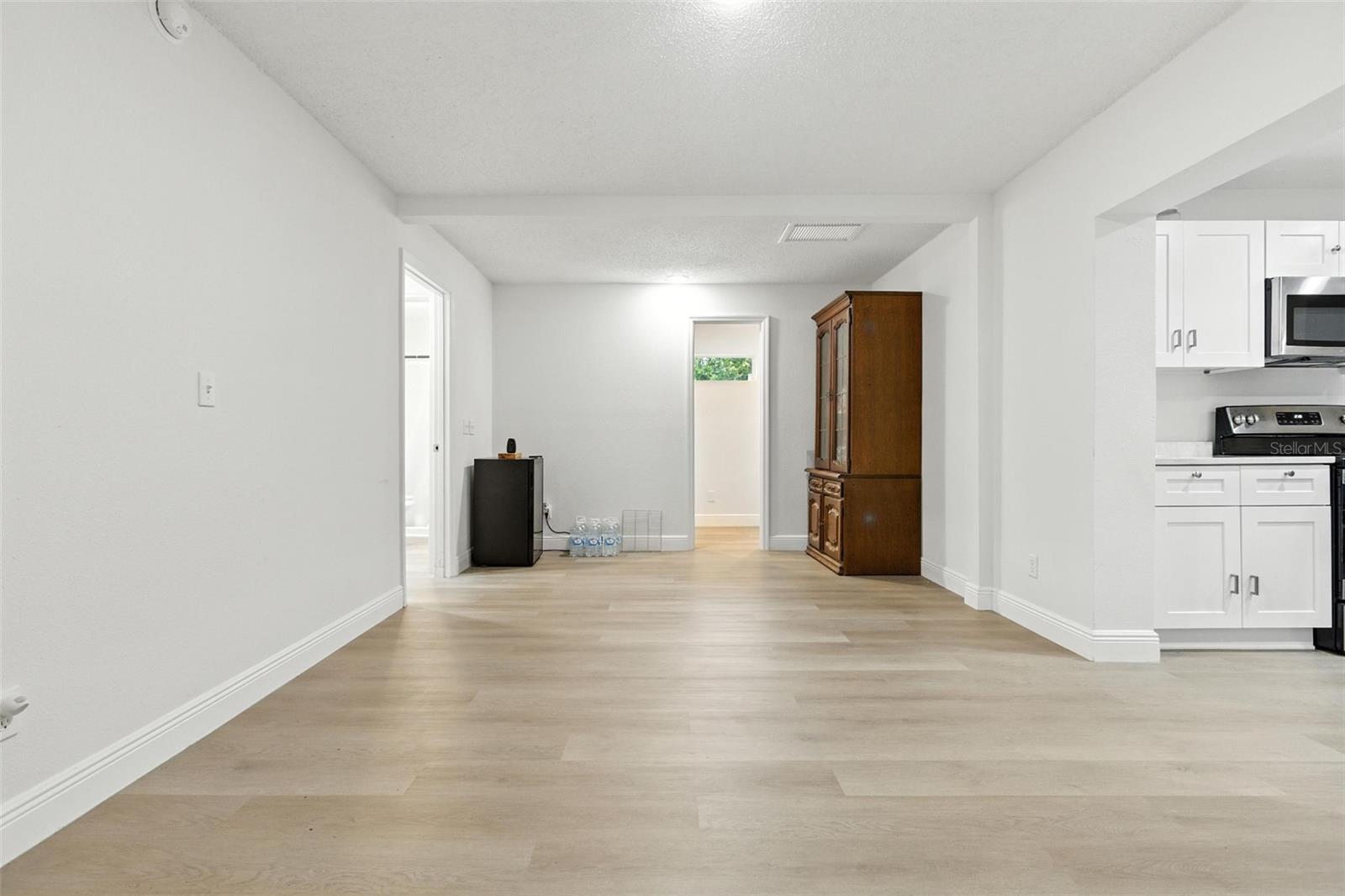 Image 10 of 29 For 711 4th Street