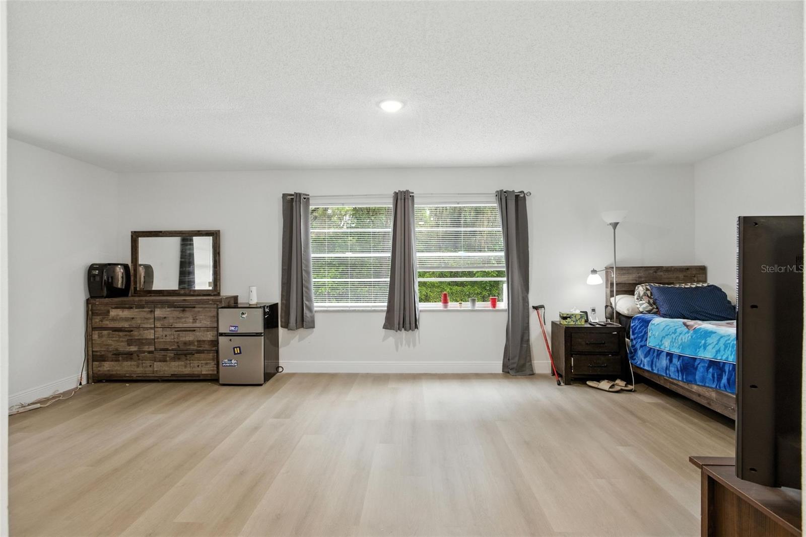 Image 14 of 29 For 711 4th Street