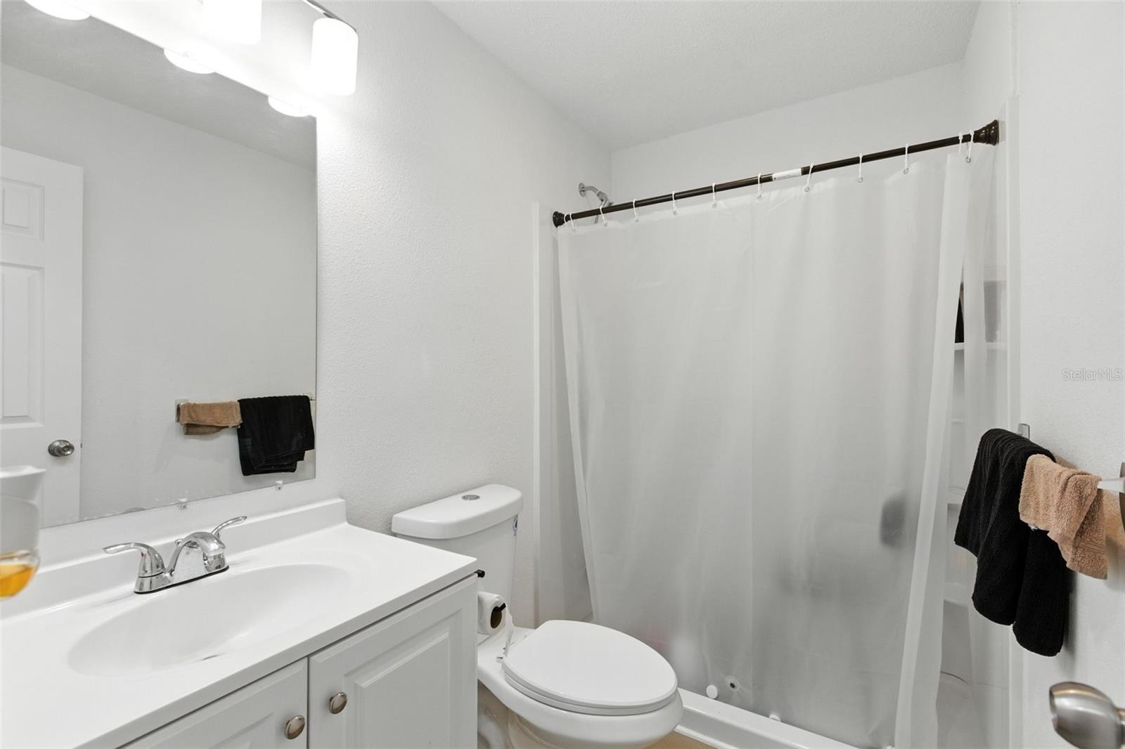 Image 18 of 29 For 711 4th Street