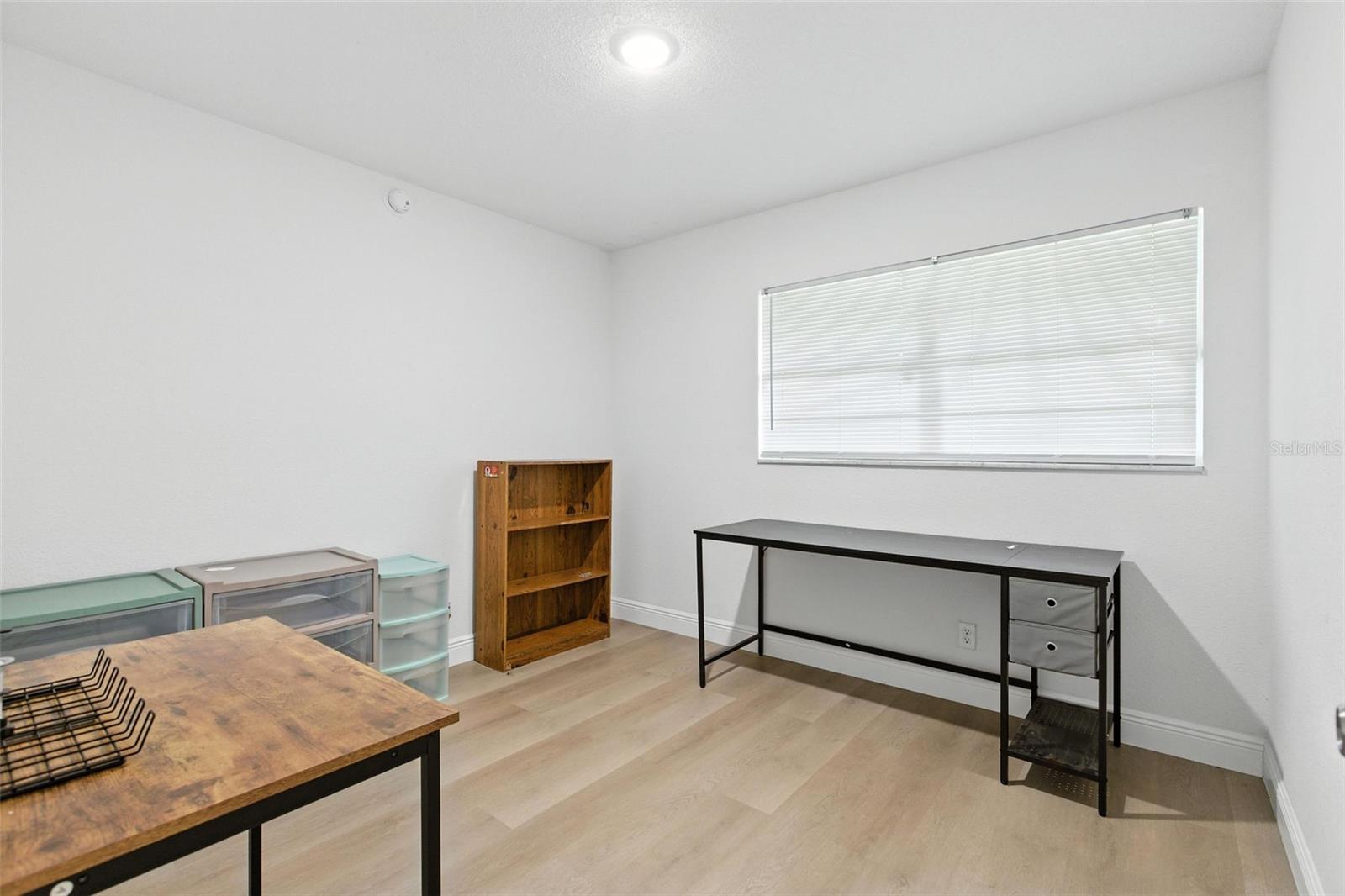 Image 19 of 29 For 711 4th Street