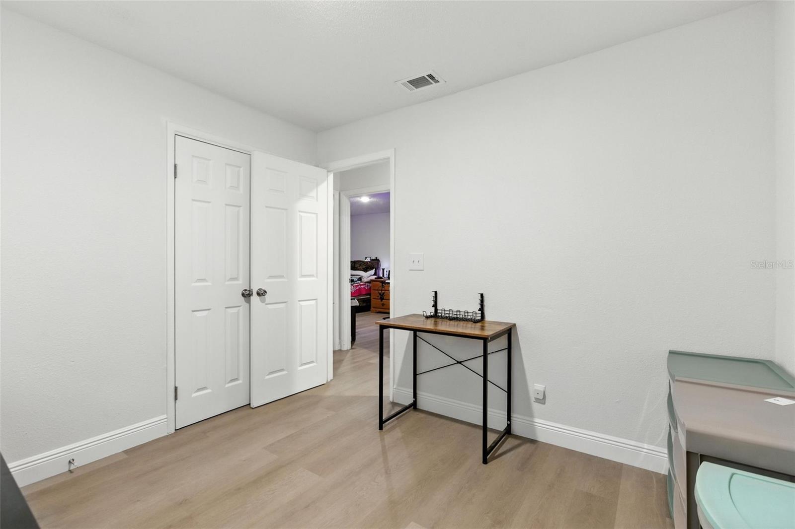 Image 20 of 29 For 711 4th Street