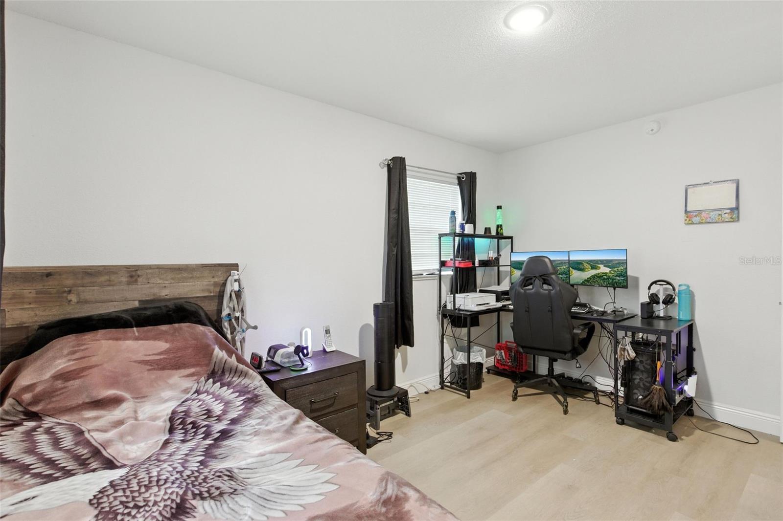 Image 22 of 29 For 711 4th Street