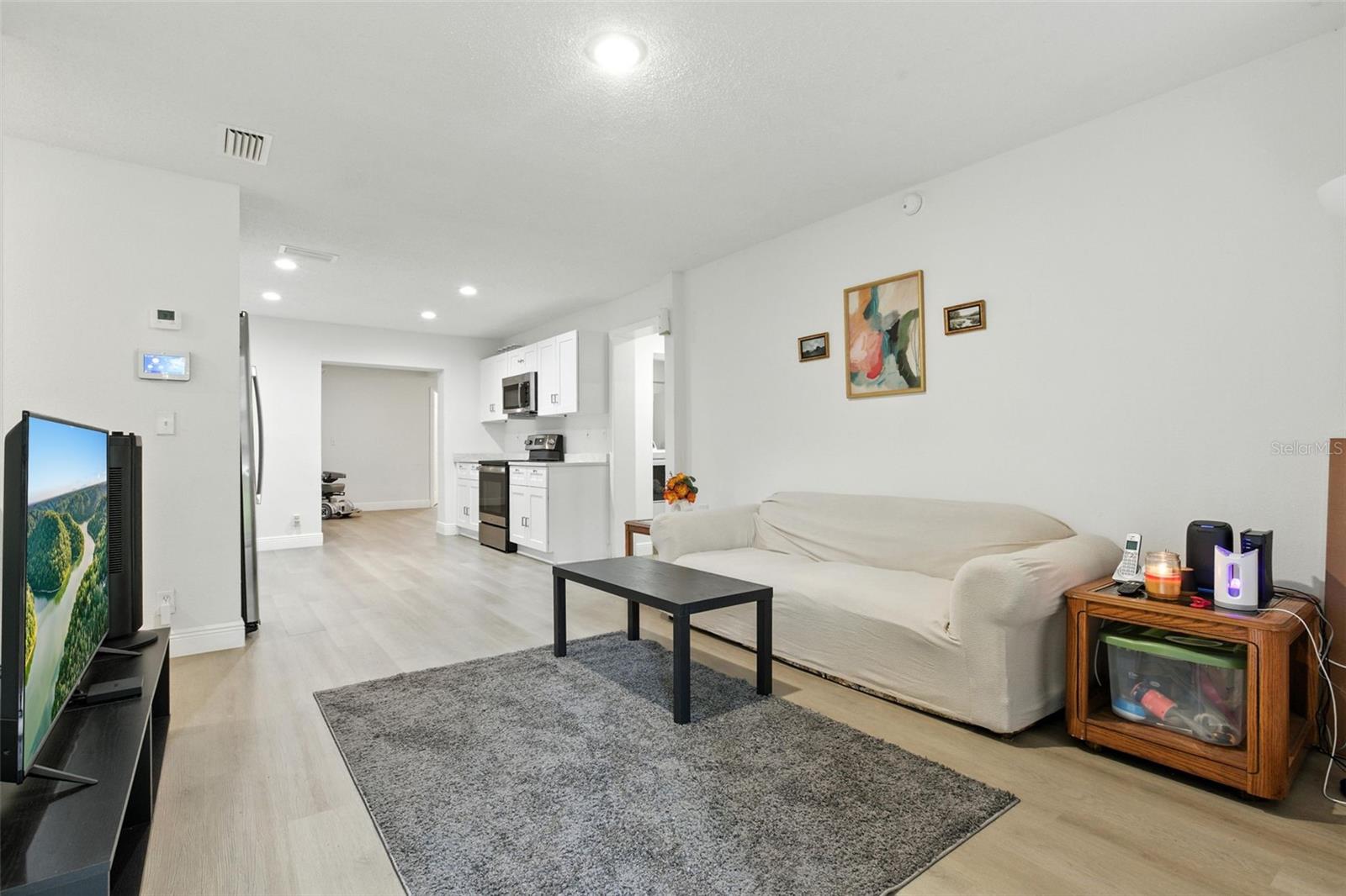 Image 3 of 29 For 711 4th Street