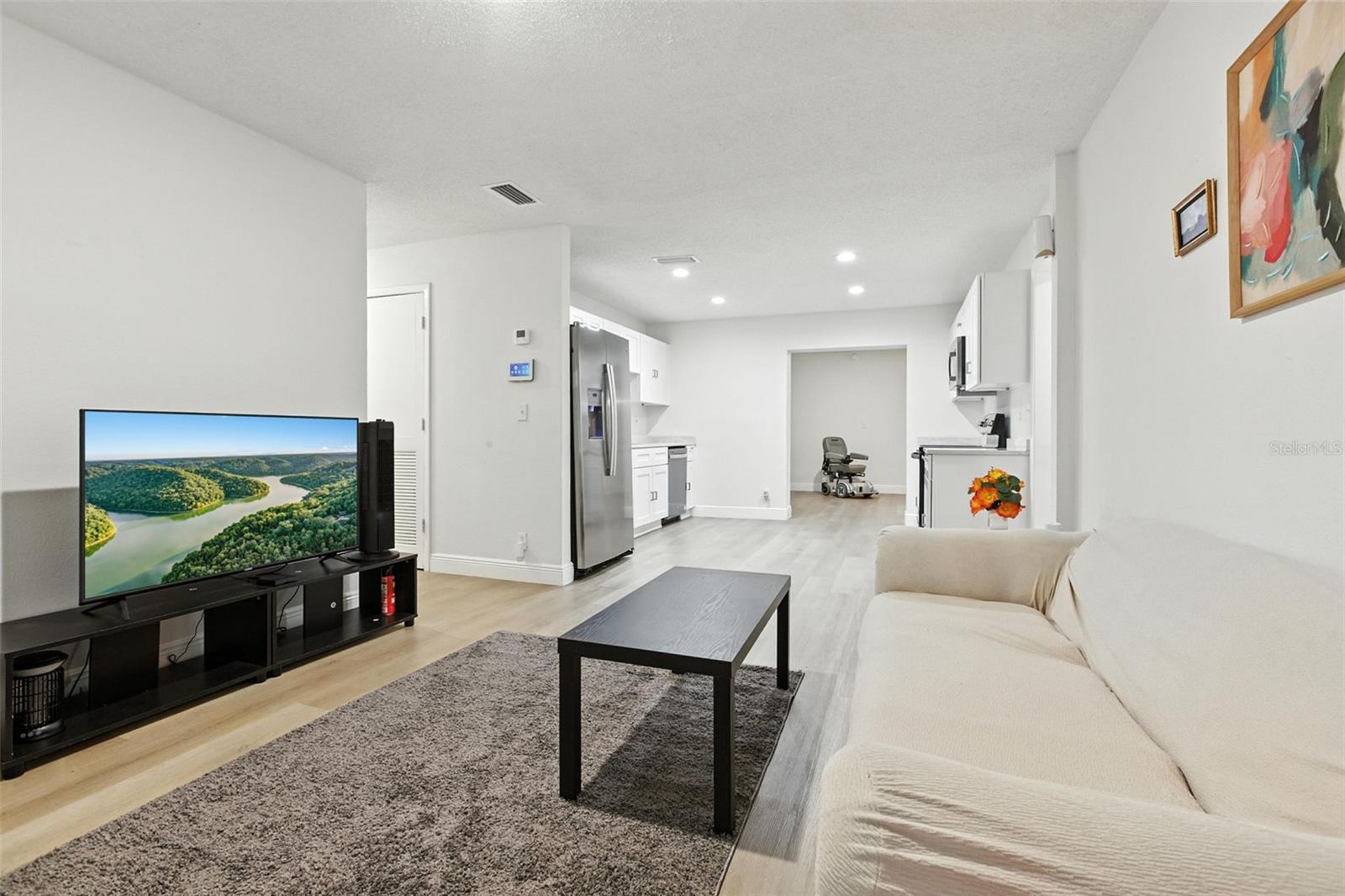 Image 4 of 29 For 711 4th Street