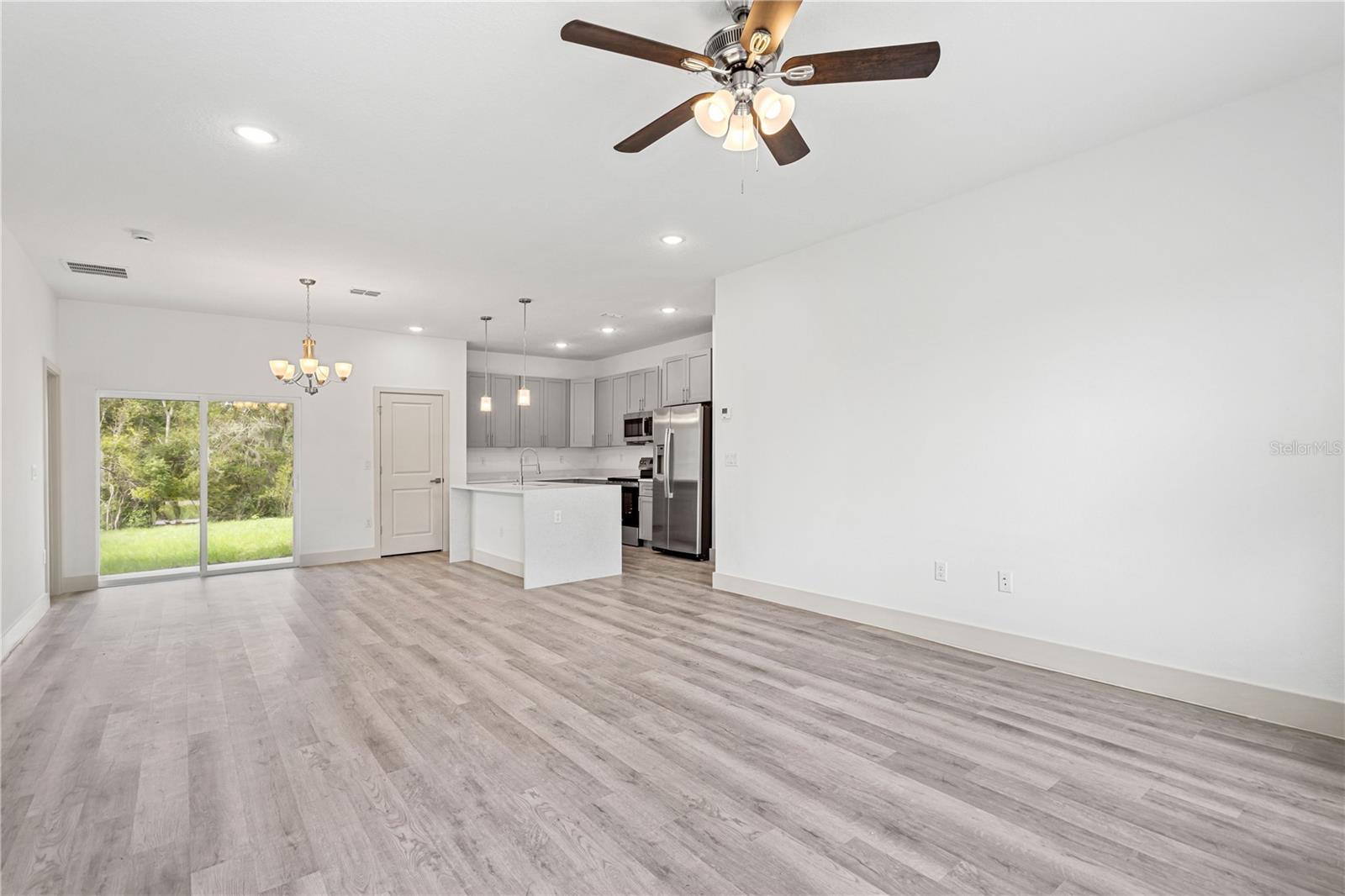 Image 3 of 35 For 475 Marion Oaks Manor