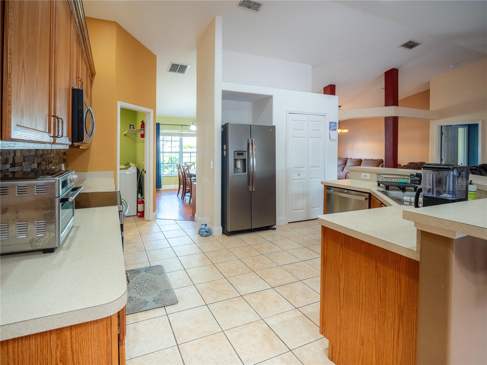 Image 11 of 31 For 6420 Addax Avenue