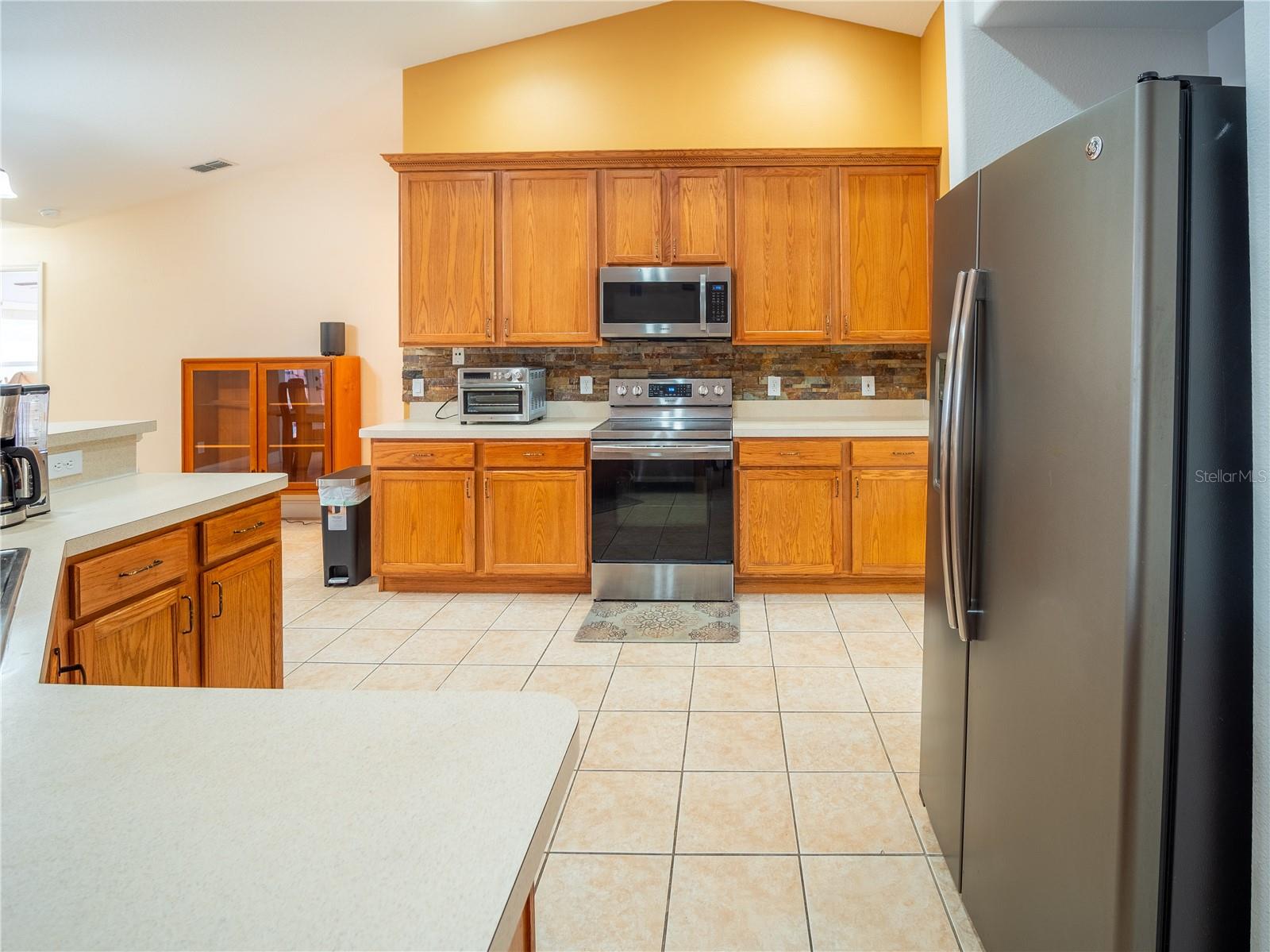 Image 12 of 31 For 6420 Addax Avenue