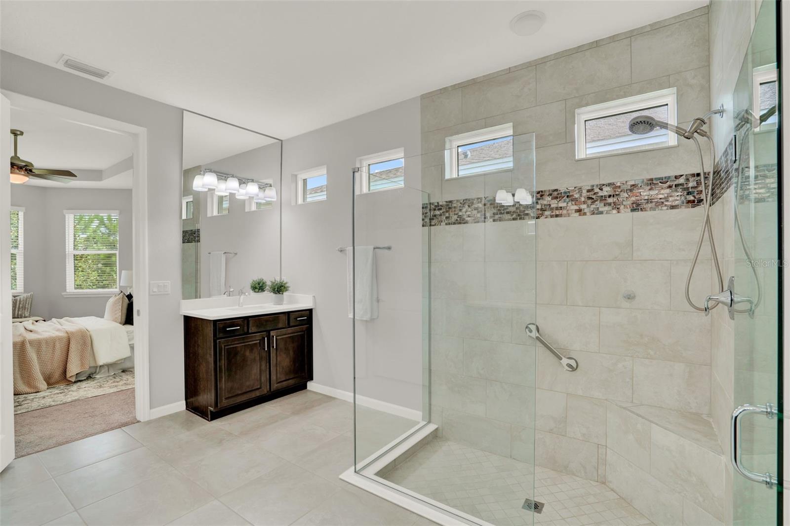Image 20 of 49 For 470 Briarbrook Way
