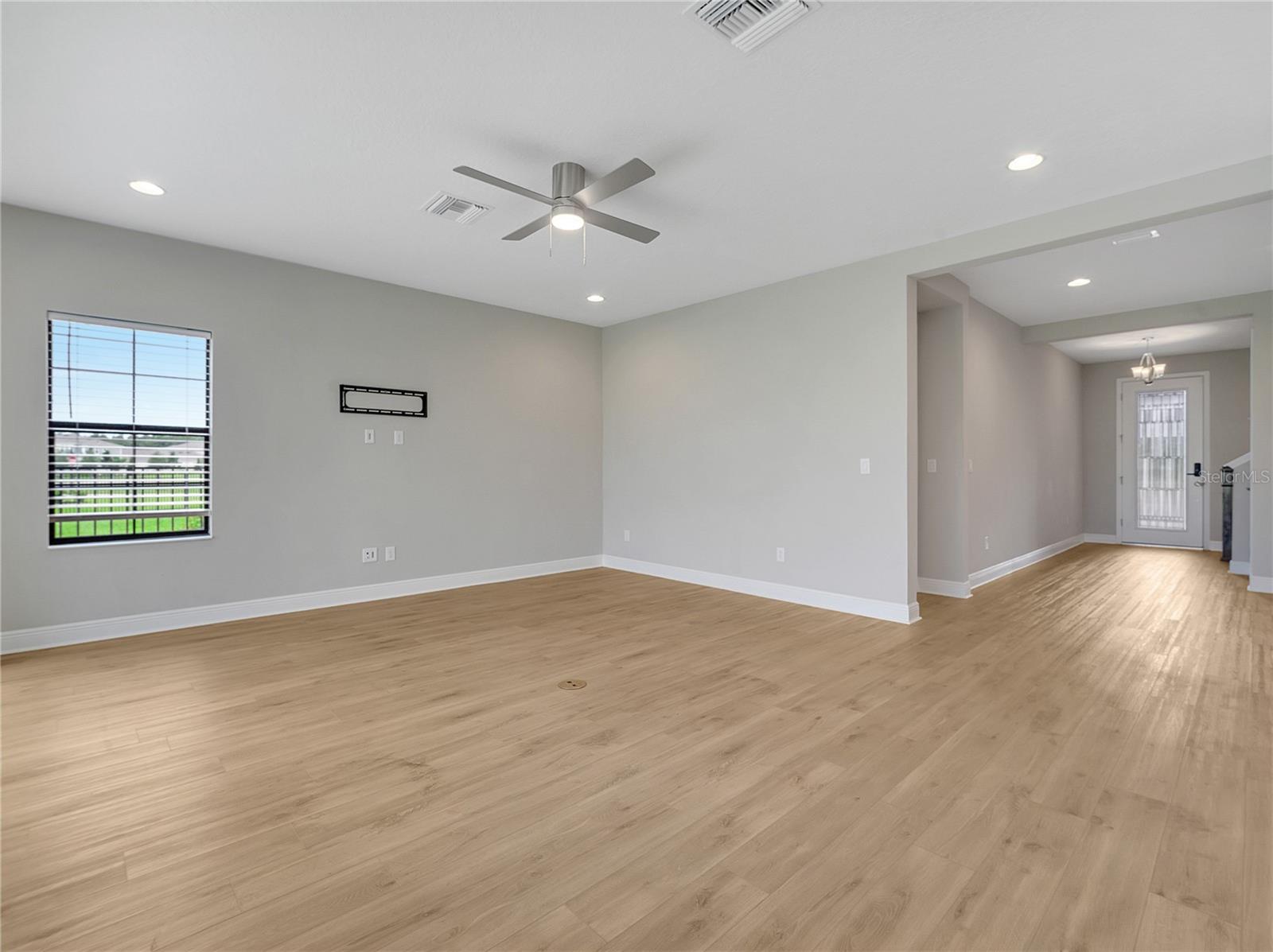 Image 8 of 57 For 14825 Paddock Pond Avenue