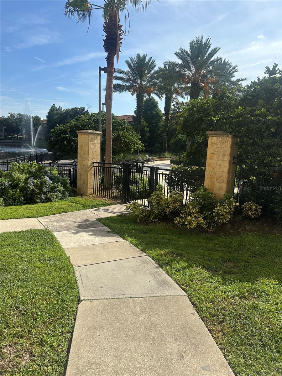 Image 14 of 22 For 6153 Metrowest Boulevard 205