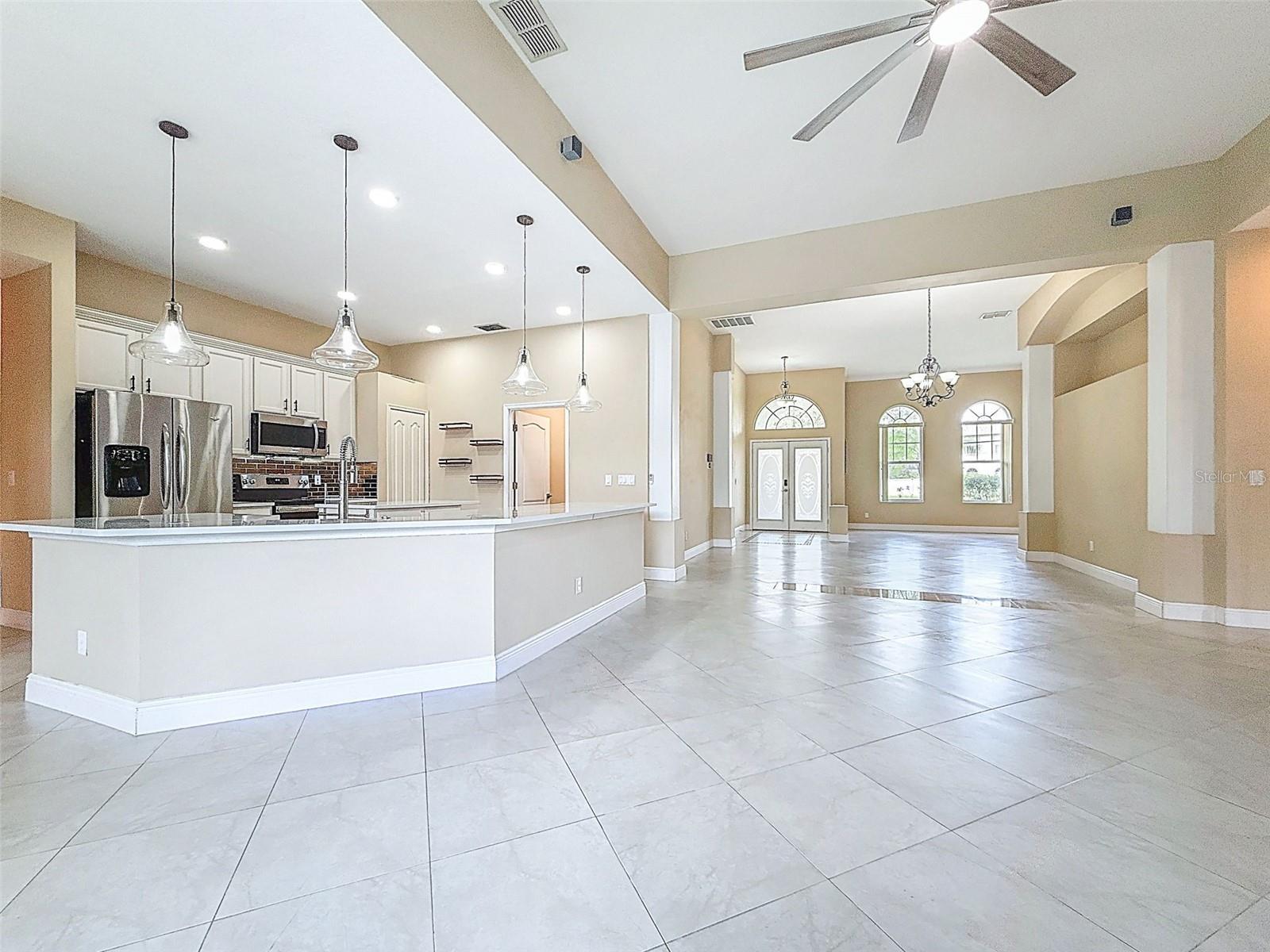 Image 4 of 60 For 11043 Creighton Drive