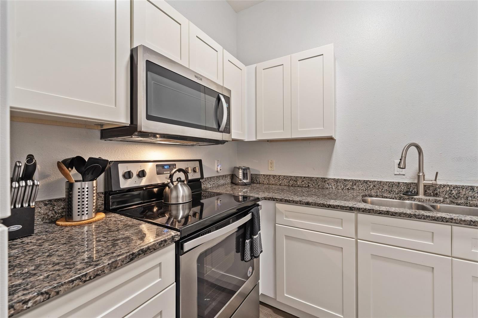 Image 9 of 21 For 2786 Club Cortile Circle B