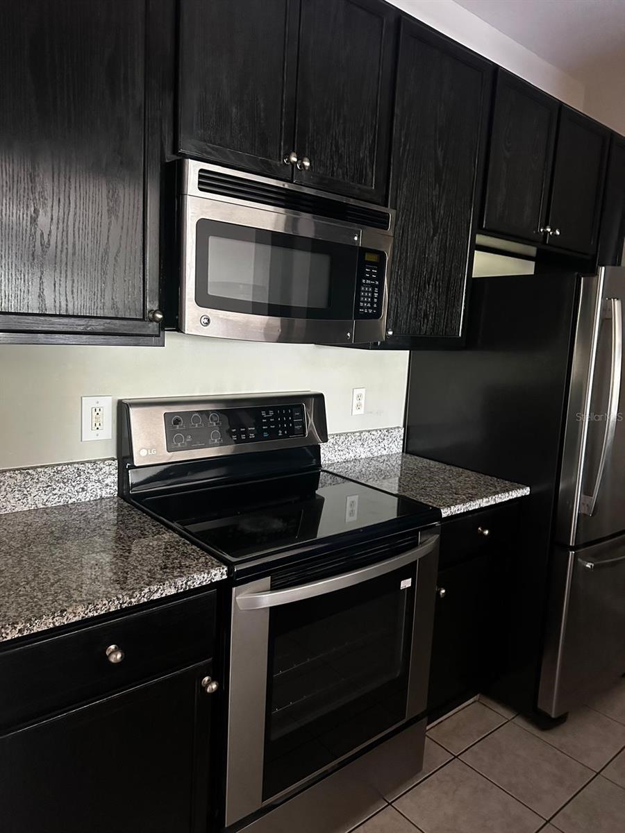 Image 3 of 20 For 6214 Stevenson Drive 304