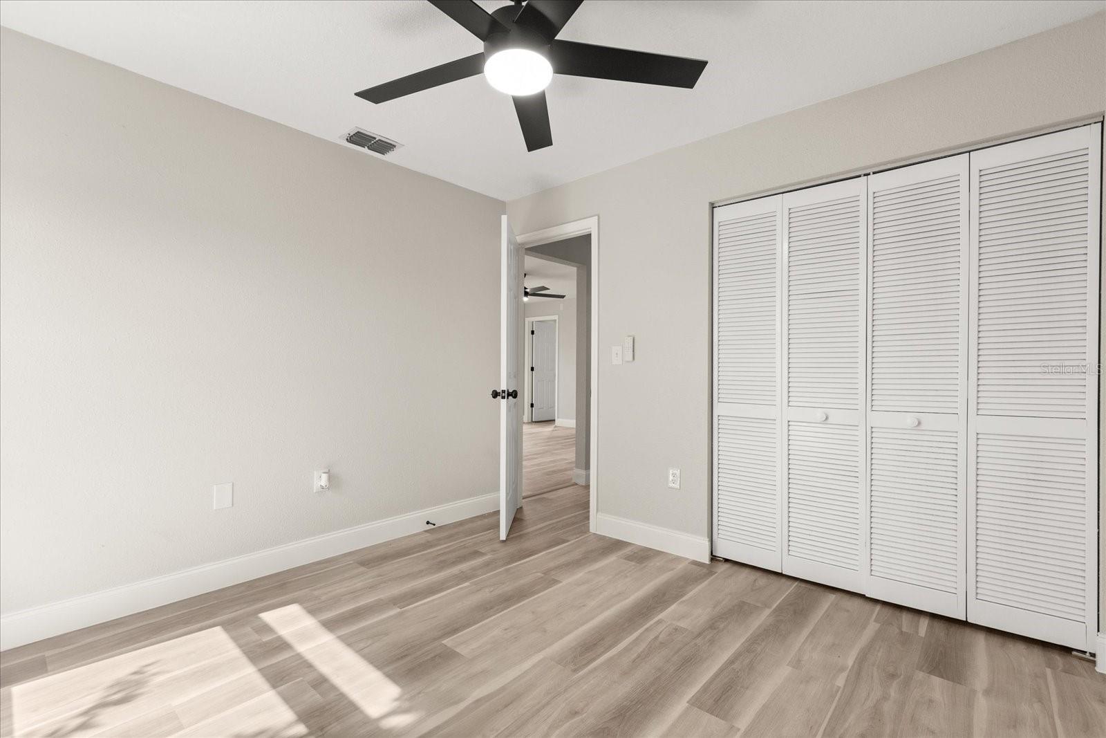 Image 12 of 26 For 443 Hunter Circle