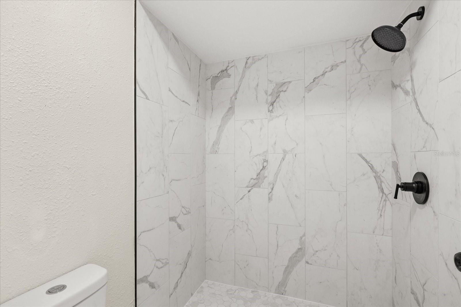 Image 19 of 26 For 443 Hunter Circle