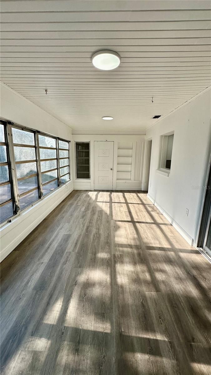 Image 15 of 18 For 5255 18th Street