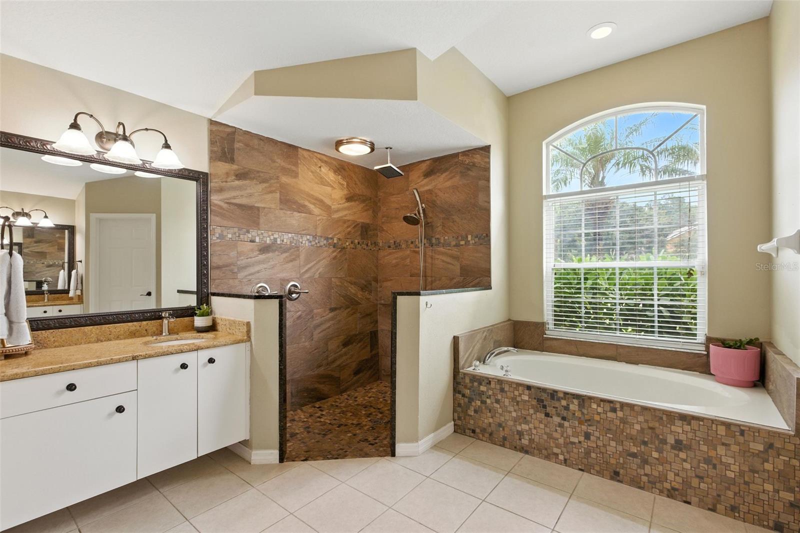 Image 23 of 58 For 1908 Creekwater Boulevard