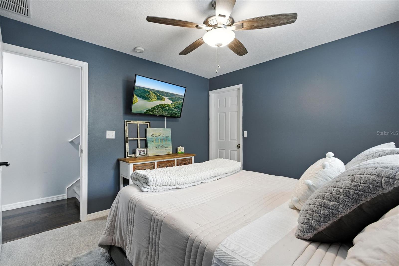 Image 31 of 58 For 1908 Creekwater Boulevard