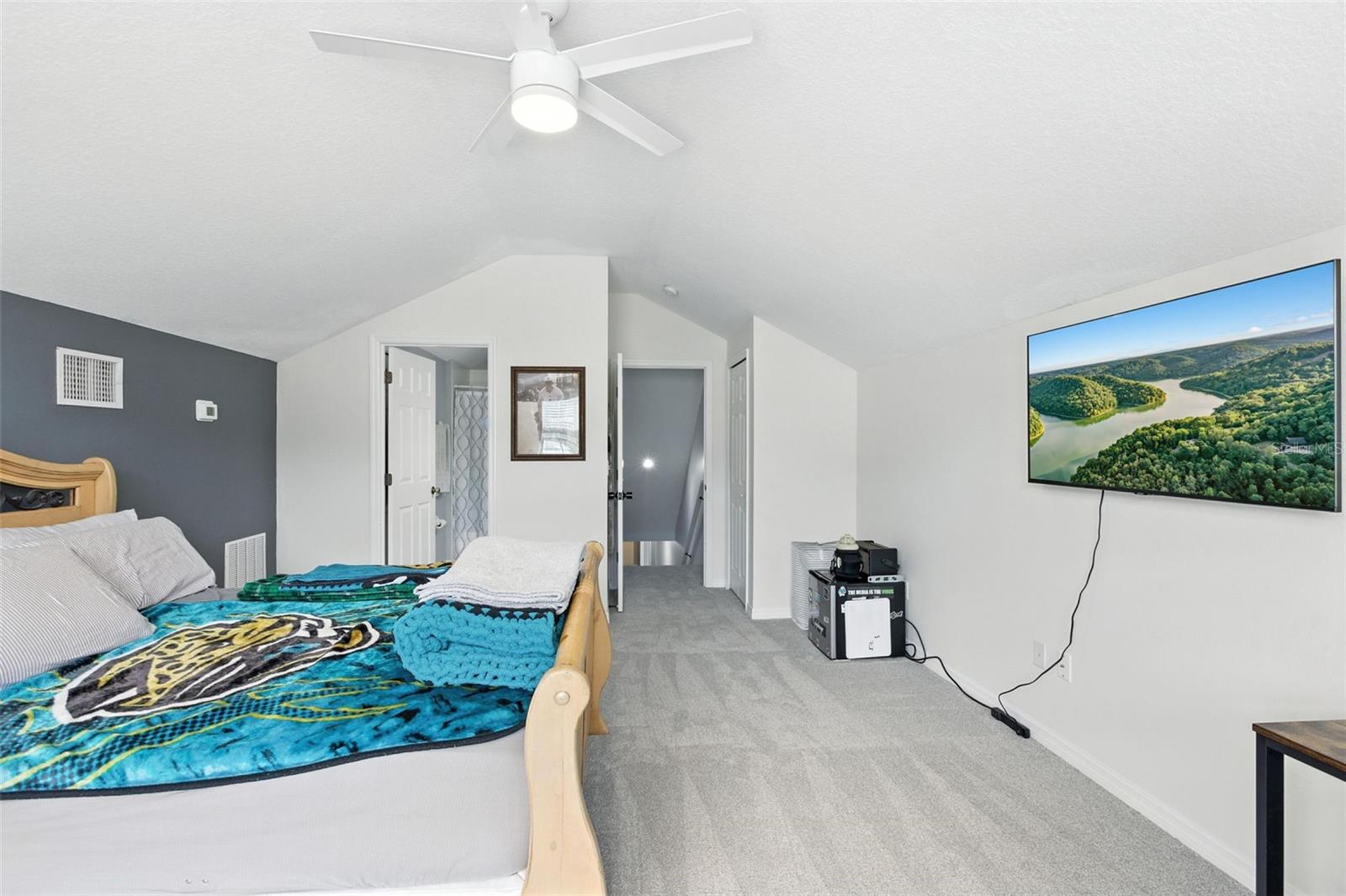 Image 34 of 58 For 1908 Creekwater Boulevard