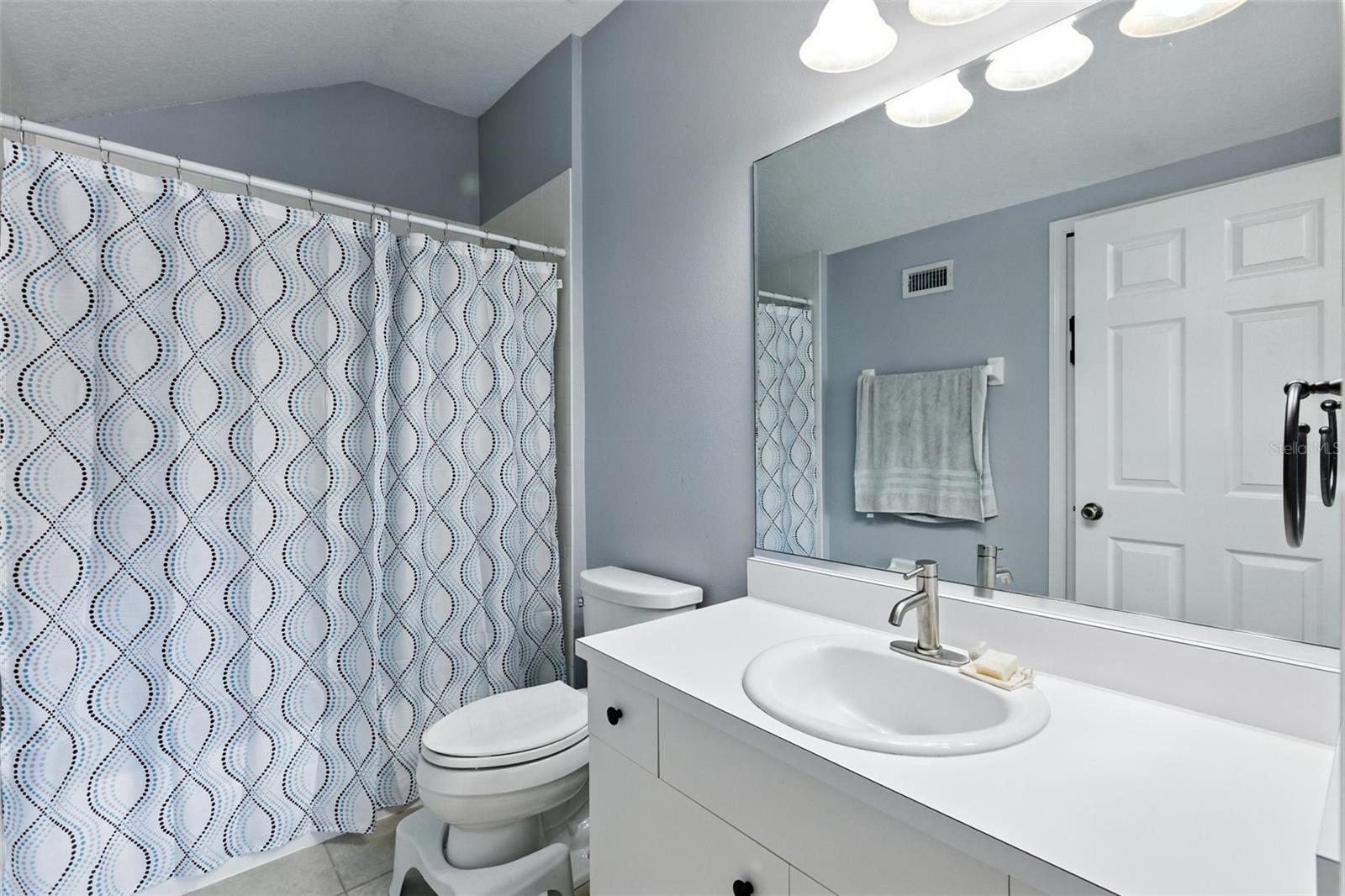 Image 36 of 58 For 1908 Creekwater Boulevard