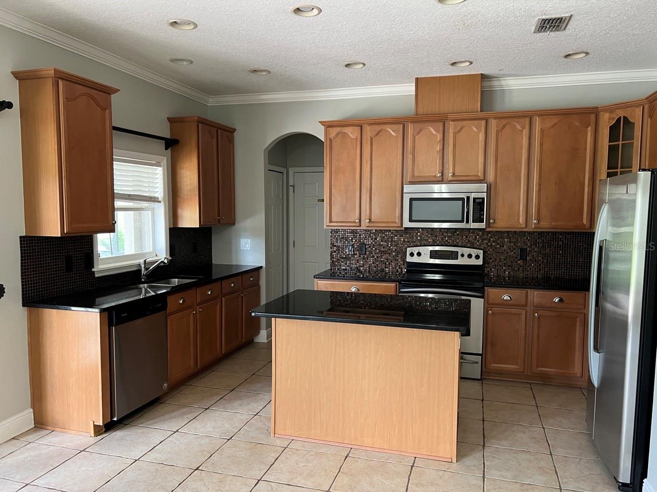Image 6 of 27 For 6607 Earthgold Drive