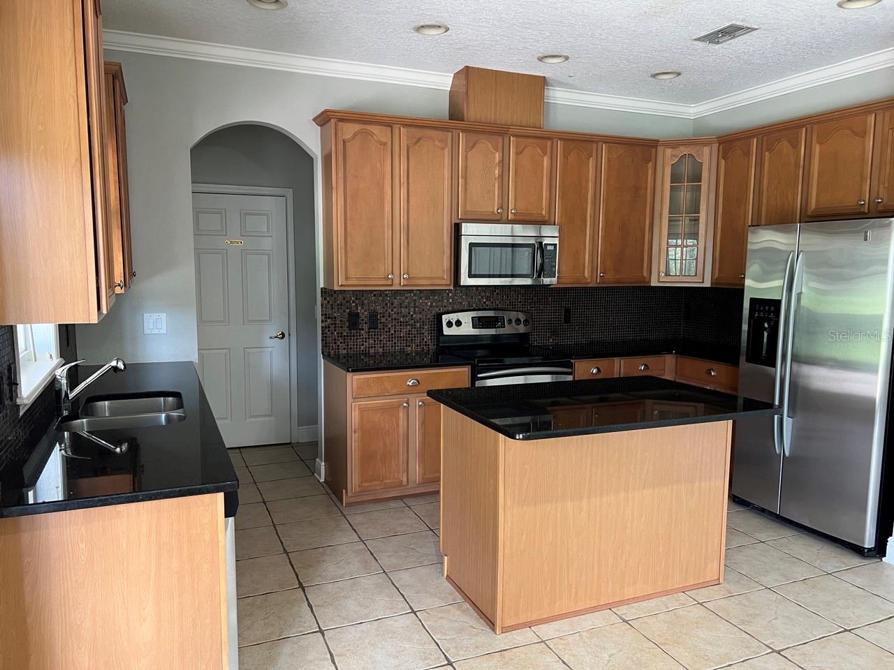 Image 7 of 27 For 6607 Earthgold Drive