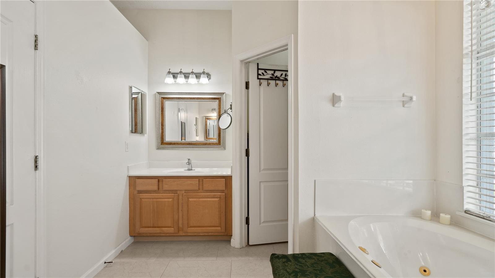 Image 22 of 56 For 603 Forestgreen Court
