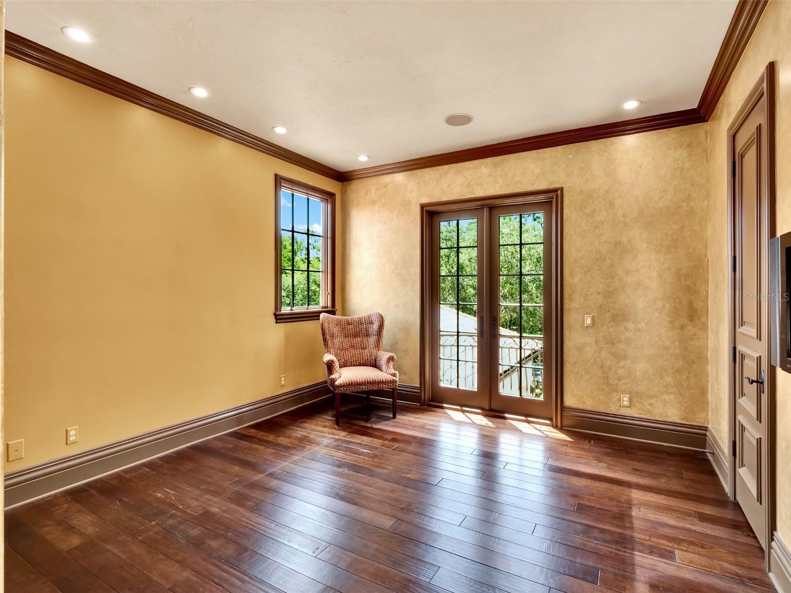 Image 72 of 100 For 9589 Blandford Road
