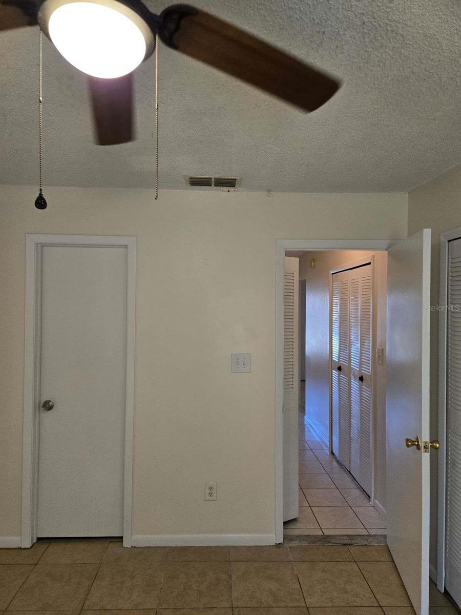 Image 10 of 13 For 131 Cascade Street A
