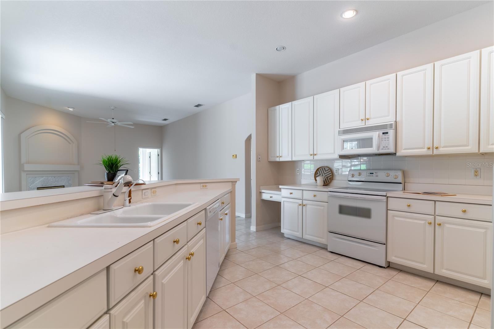 Image 10 of 30 For 2340 Blackjack Oak St