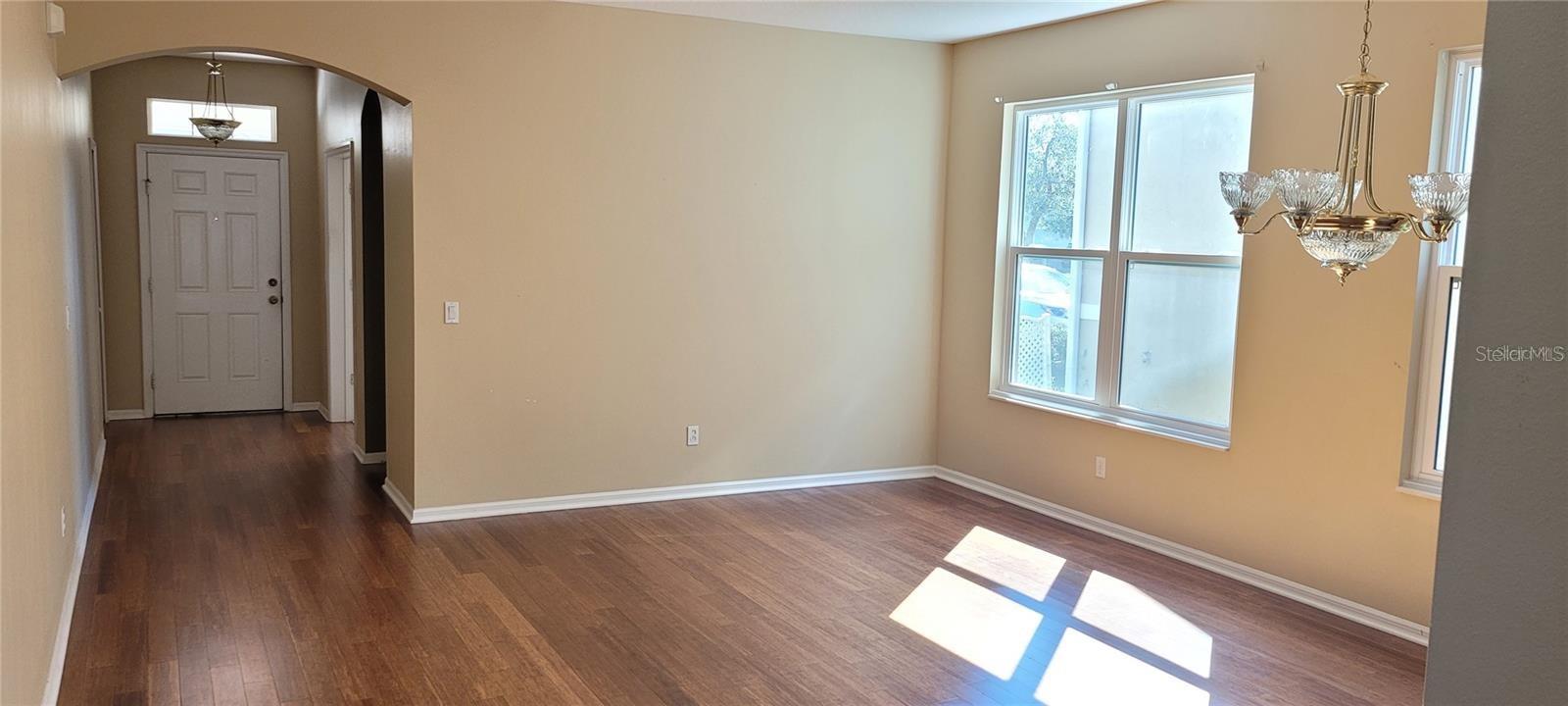 Image 6 of 34 For 1721 Saffron Plum Lane