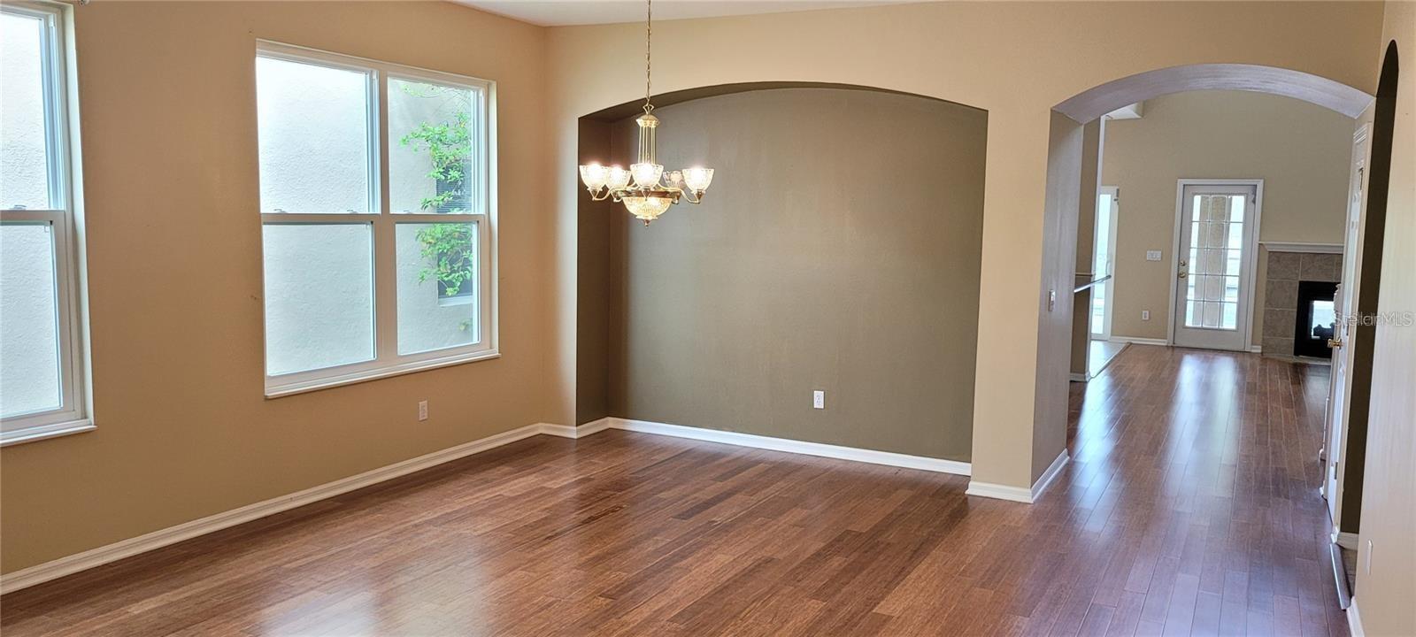 Image 9 of 34 For 1721 Saffron Plum Lane