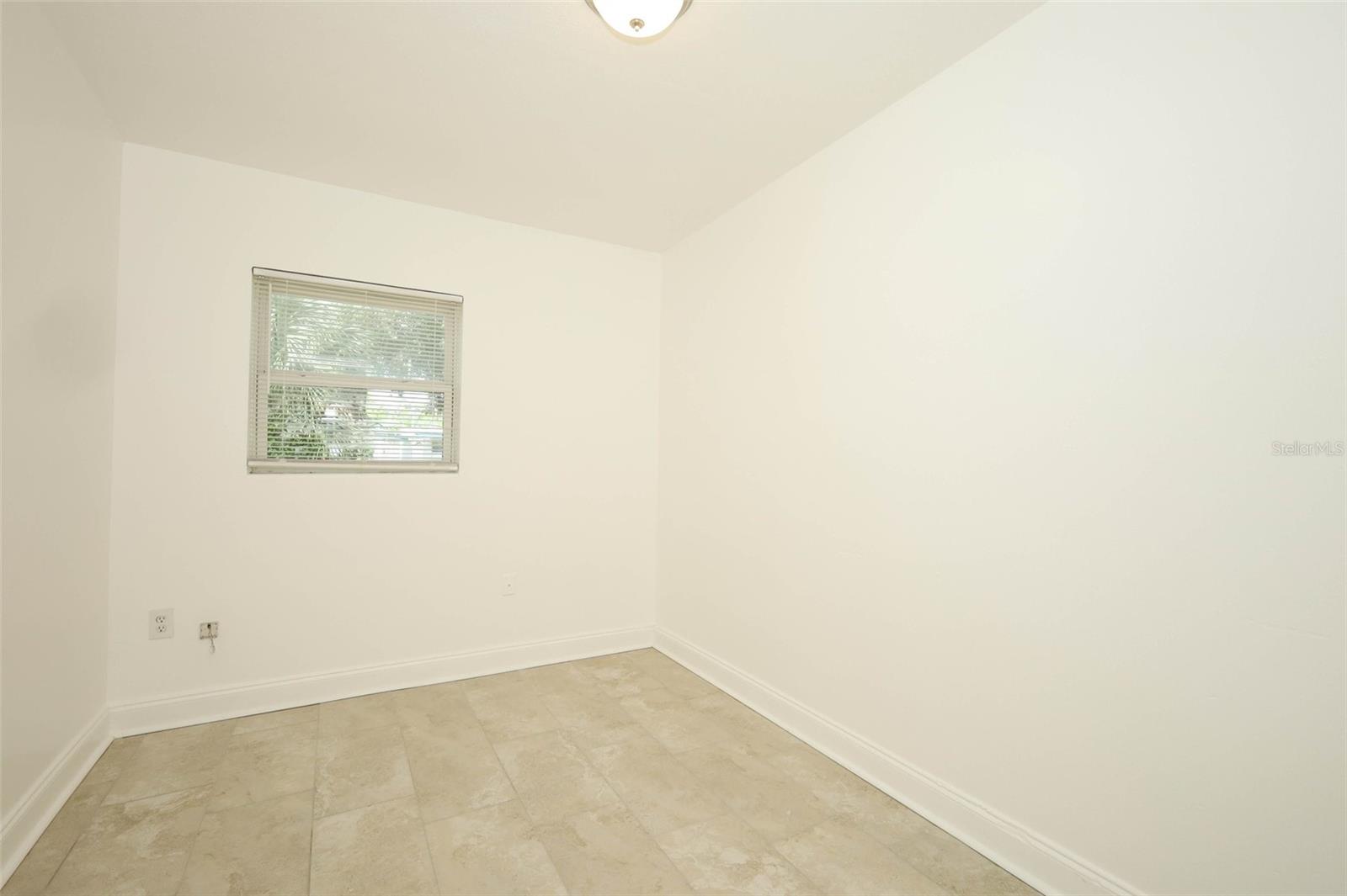 Image 31 of 49 For 1200 Ferndell Road