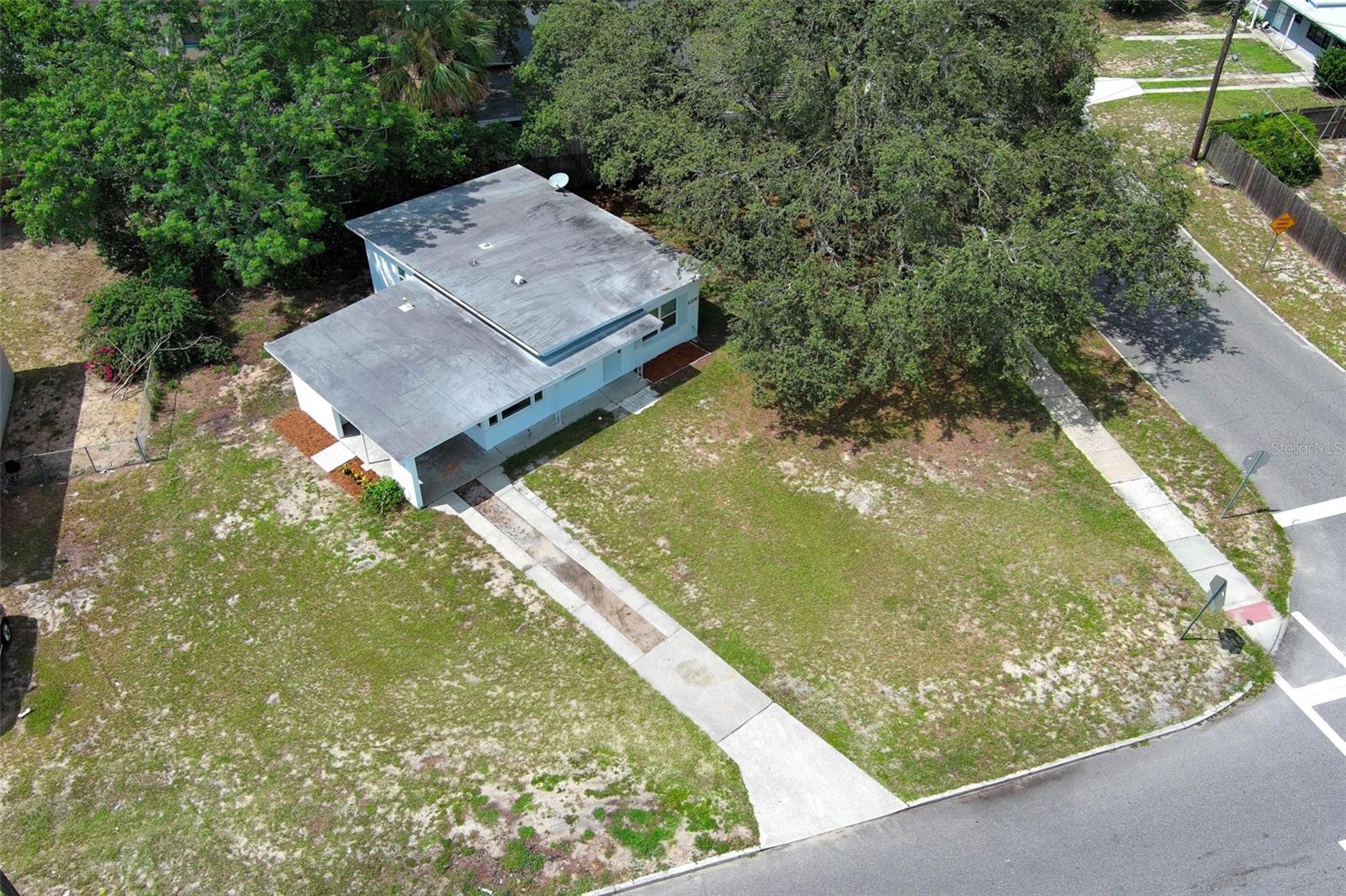 Image 42 of 49 For 1200 Ferndell Road