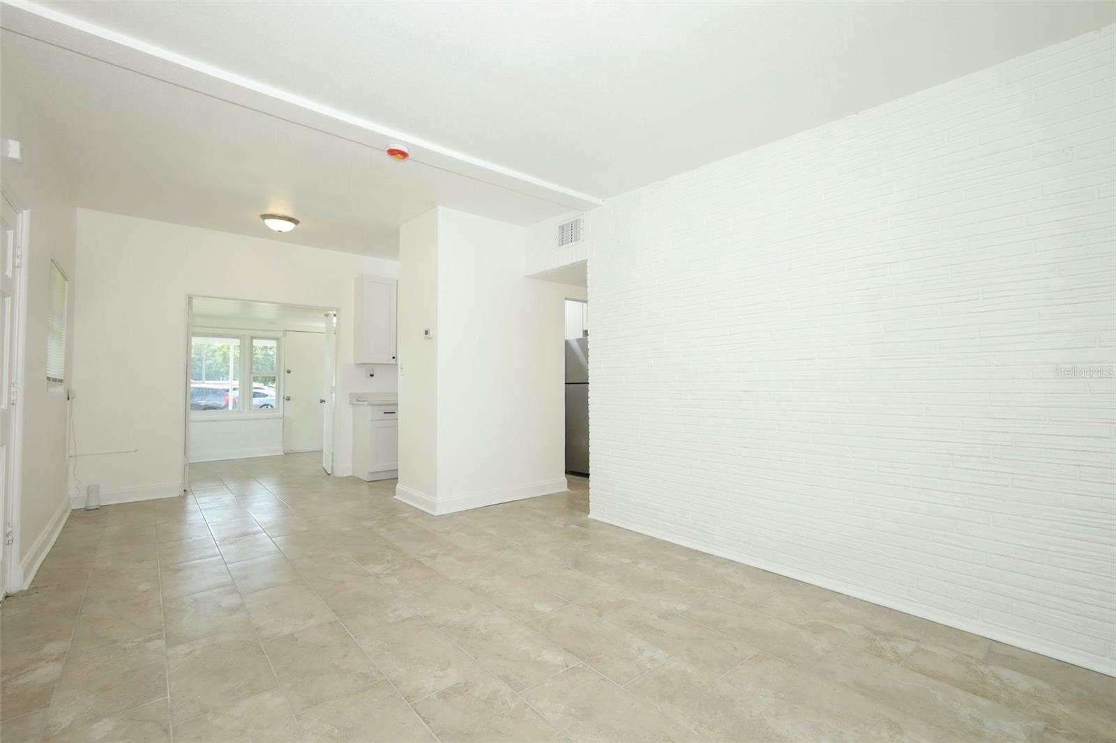 Image 6 of 49 For 1200 Ferndell Road