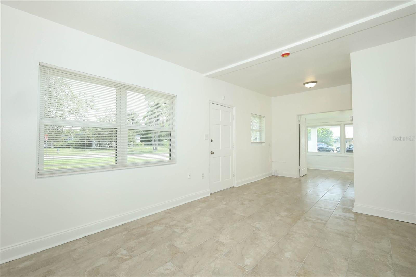 Image 7 of 49 For 1200 Ferndell Road