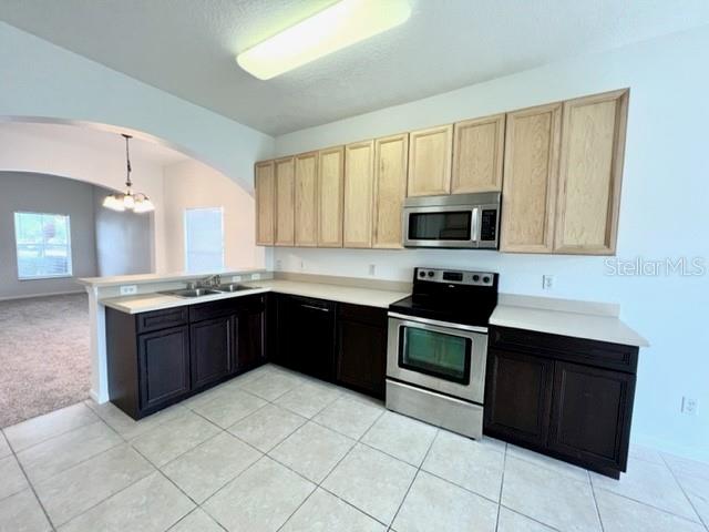 Image 11 of 39 For 16404 Cedar Crest Drive
